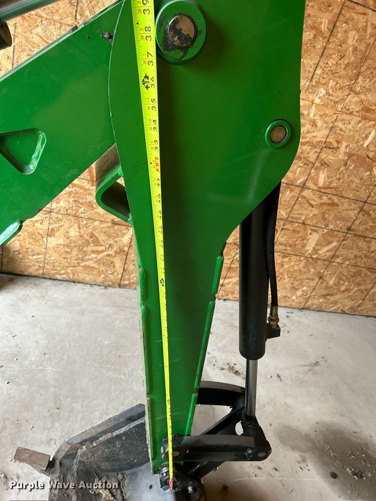 image for item MO9091 2010 John Deere 375  backhoe attachment