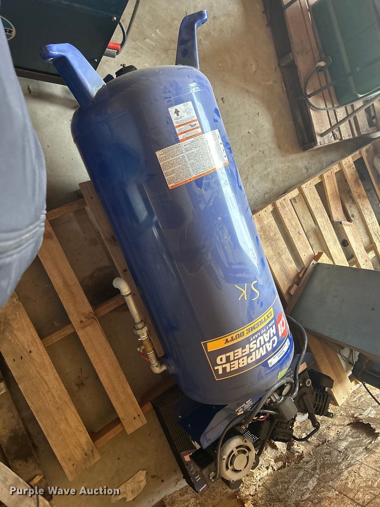 image for item MO9092 Campbell Hausfeld CIQ71060V  air compressor