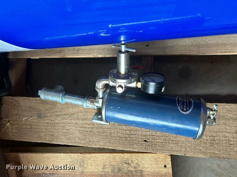 image for item MO9092 Campbell Hausfeld CIQ71060V  air compressor