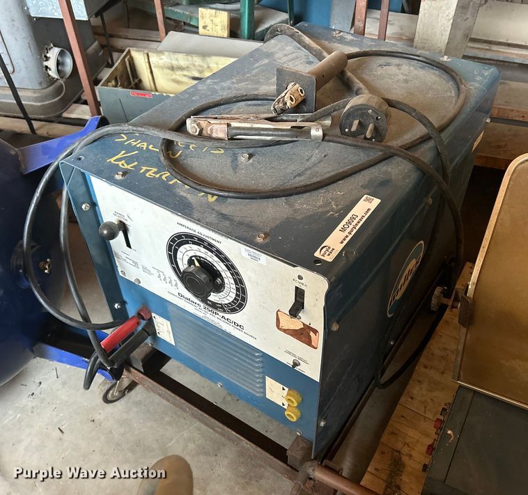 image for item MO9093 Miller Dialarc 250P-AC/DC  welder