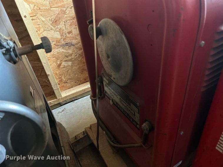 image for item MO9094 (4) welders