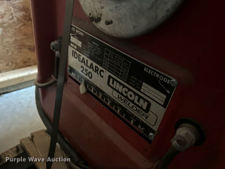 image for item MO9094 (4) welders