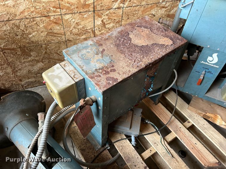 image for item MO9095 Tools