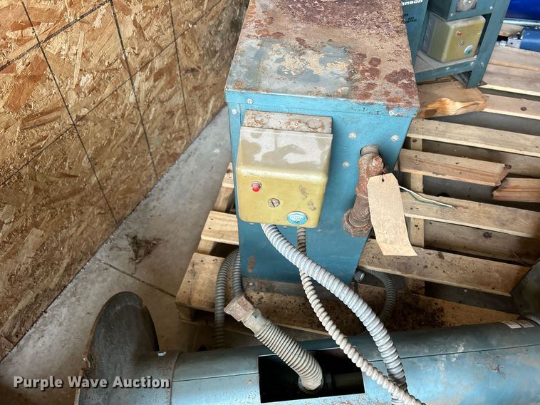 image for item MO9095 Tools