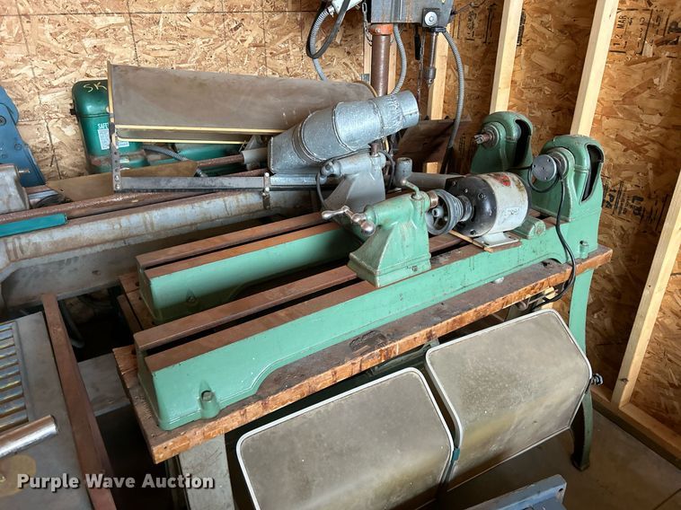 image for item MO9095 Tools