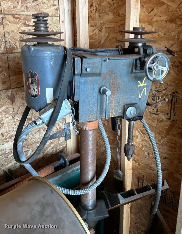 image for item MO9095 Tools