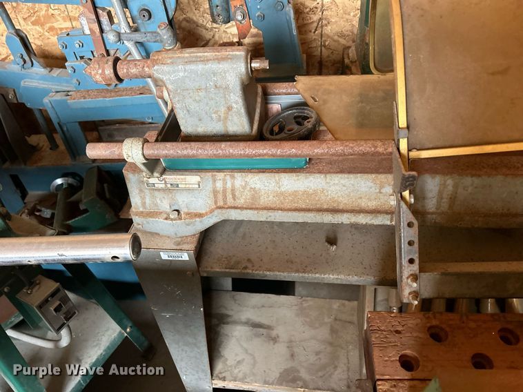 image for item MO9095 Tools