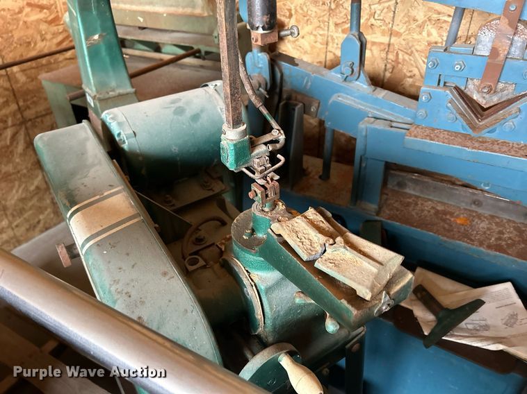 image for item MO9095 Tools