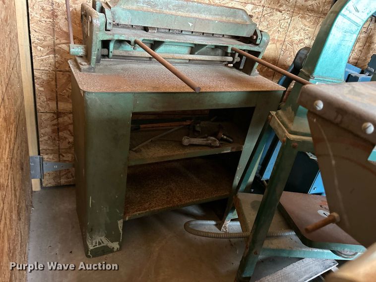 image for item MO9095 Tools