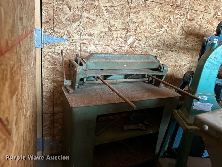 image for item MO9095 Tools