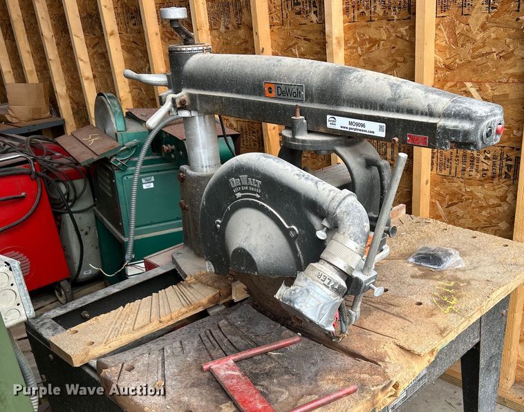 image for item MO9096 Woodworking equipment