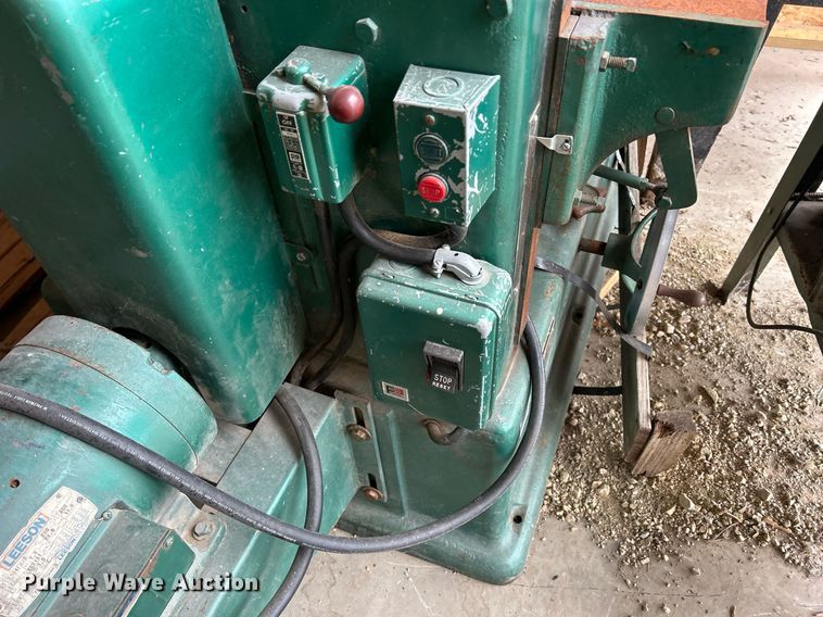 image for item MO9096 Woodworking equipment