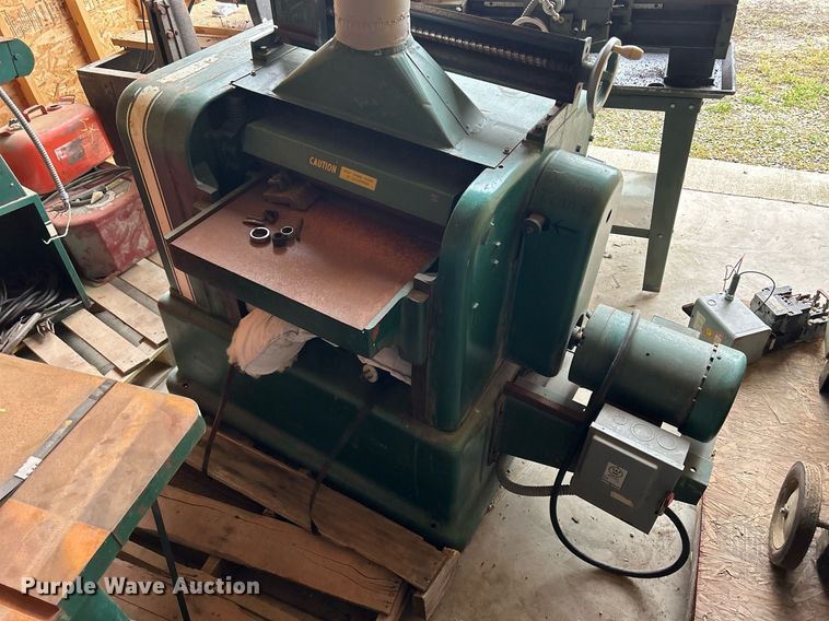 image for item MO9096 Woodworking equipment