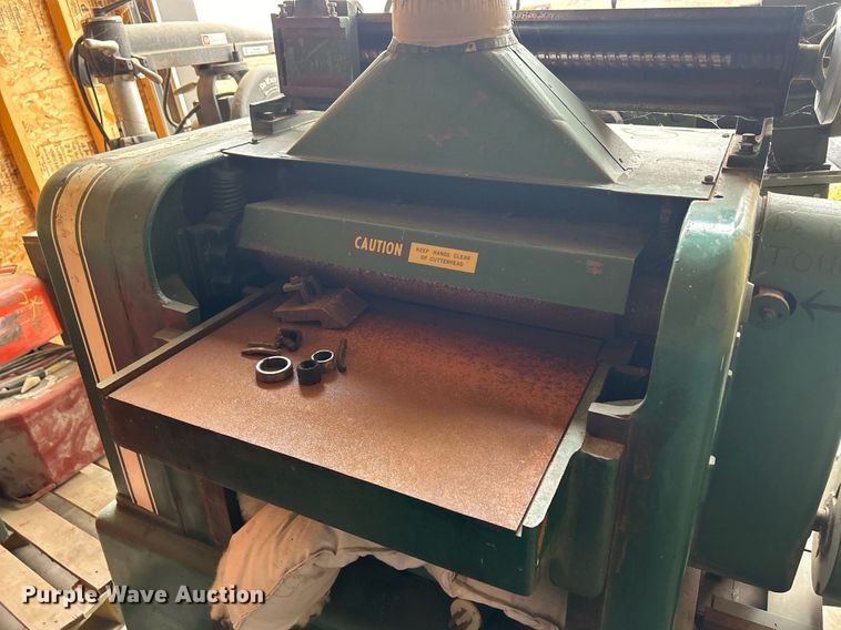 image for item MO9096 Woodworking equipment