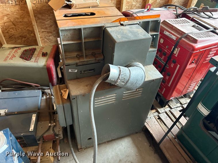 image for item MO9096 Woodworking equipment