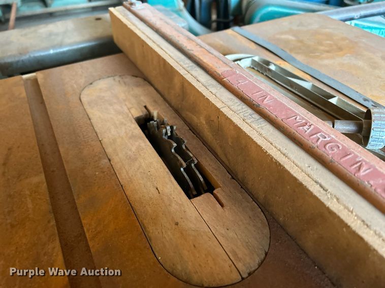 image for item MO9096 Woodworking equipment