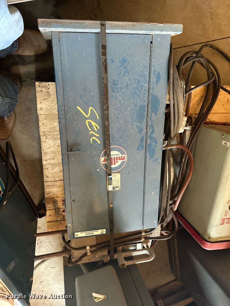 image for item MO9097 (2) welders