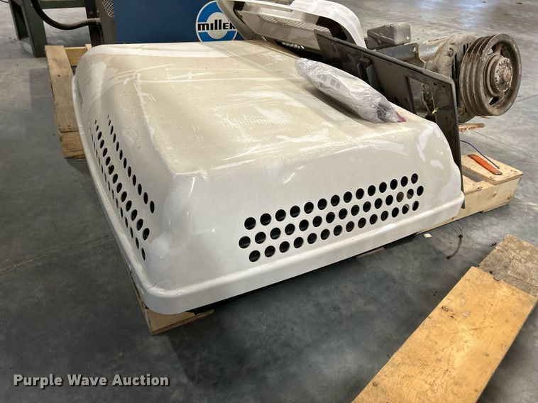 image for item MO9099 Dometic 331485000  air conditioner