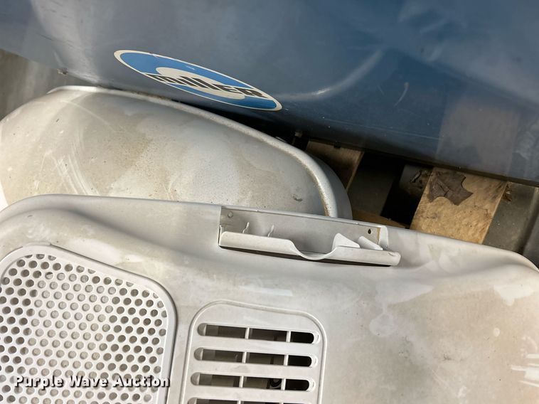 image for item MO9099 Dometic 331485000  air conditioner