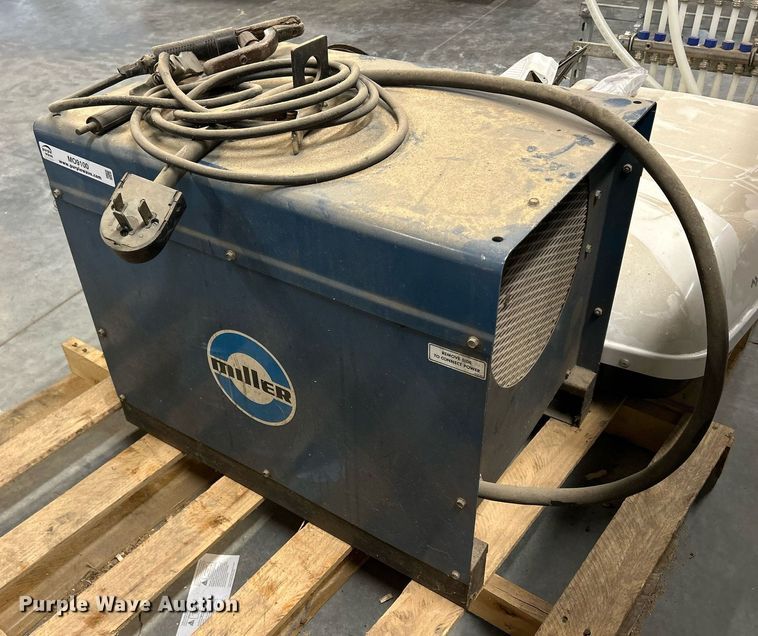 image for item MO9100 Miller Dialarc 250P-AC/DC  welder