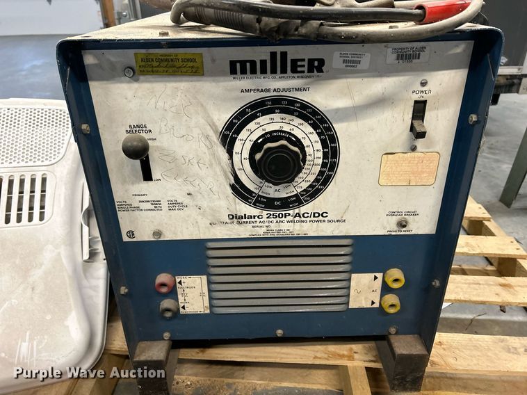 image for item MO9100 Miller Dialarc 250P-AC/DC  welder