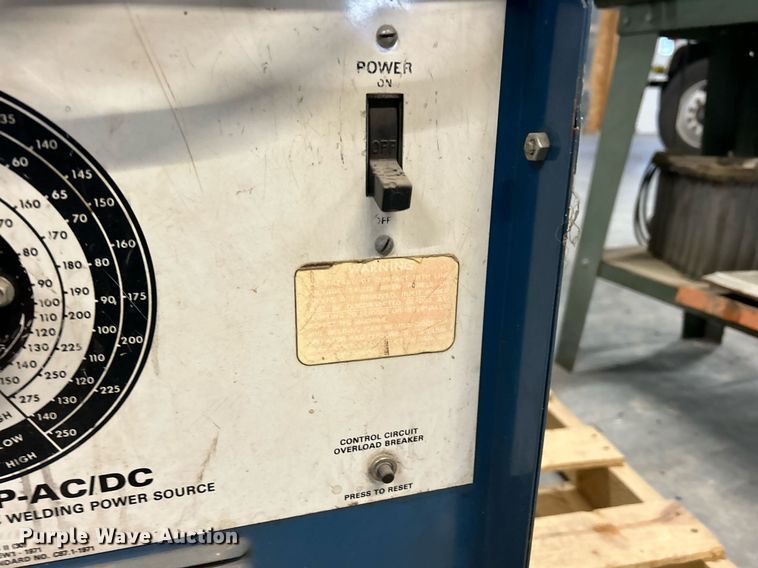 image for item MO9100 Miller Dialarc 250P-AC/DC  welder