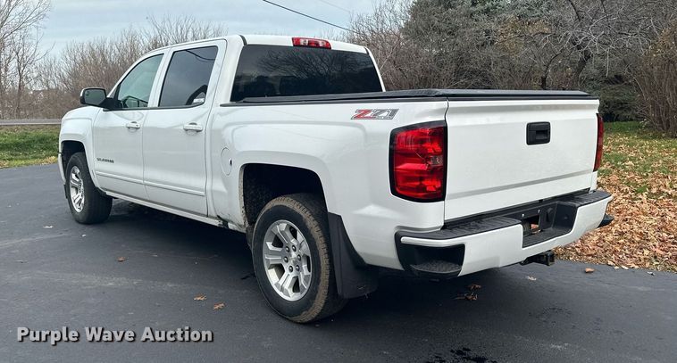 image for item MQ9531 2016 Chevrolet Silverado 1500  Crew Cab pickup truck