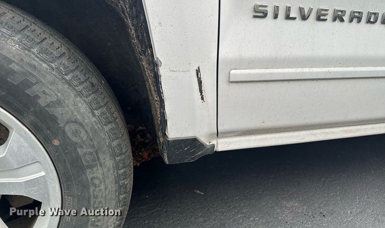 image for item MQ9531 2016 Chevrolet Silverado 1500  Crew Cab pickup truck