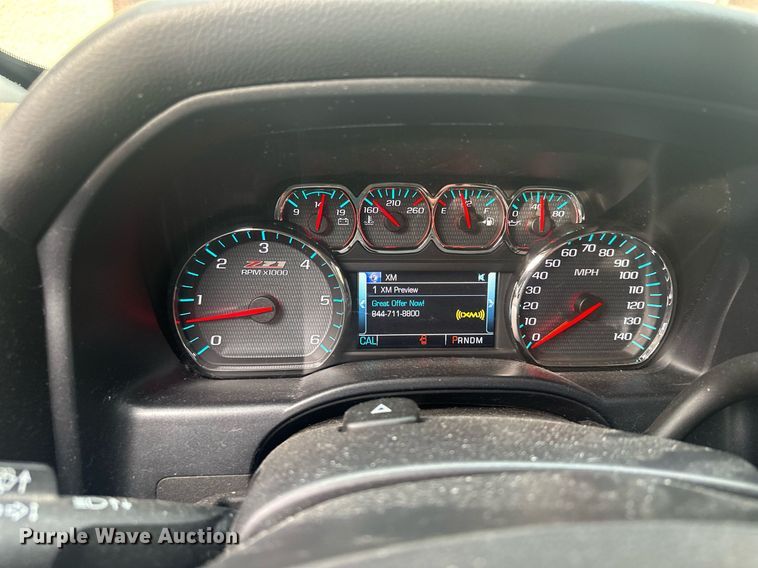 image for item MQ9531 2016 Chevrolet Silverado 1500  Crew Cab pickup truck