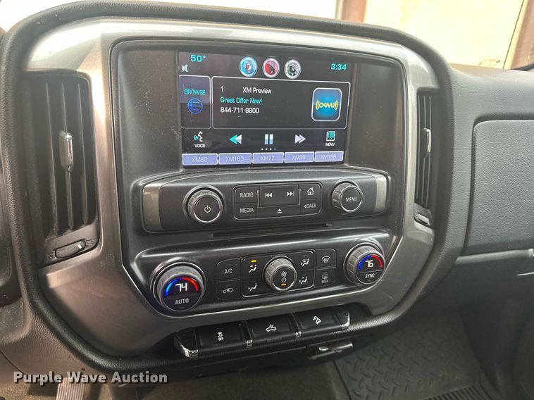 image for item MQ9531 2016 Chevrolet Silverado 1500  Crew Cab pickup truck