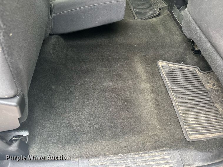 image for item MQ9531 2016 Chevrolet Silverado 1500  Crew Cab pickup truck