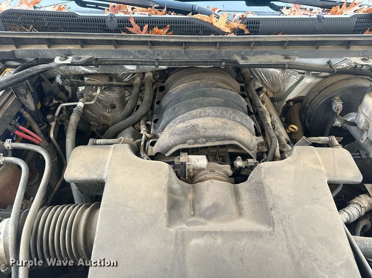 image for item MQ9531 2016 Chevrolet Silverado 1500  Crew Cab pickup truck