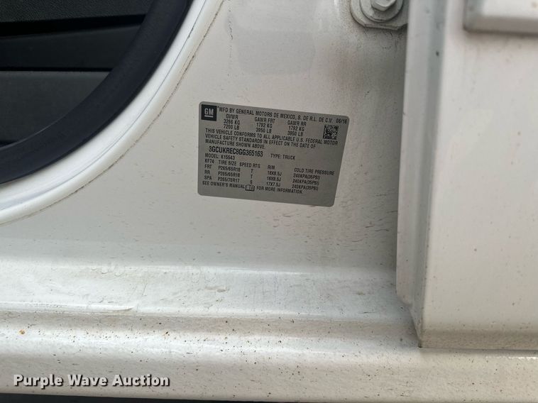 image for item MQ9531 2016 Chevrolet Silverado 1500  Crew Cab pickup truck