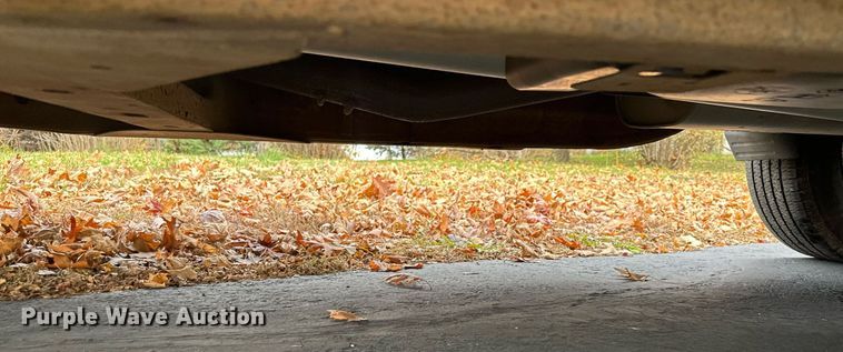 image for item MQ9531 2016 Chevrolet Silverado 1500  Crew Cab pickup truck