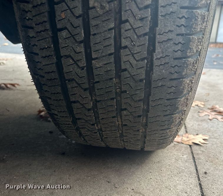 image for item MQ9531 2016 Chevrolet Silverado 1500  Crew Cab pickup truck