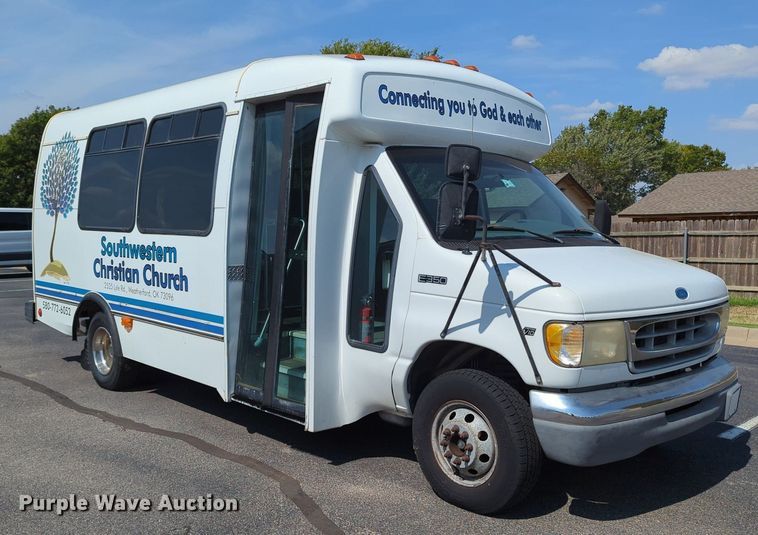 image for item MX9437 1997 Ford Econoline 350  shuttle bus