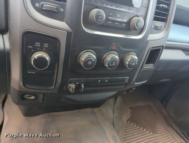 image for item MX9451 2013 Dodge  Ram 2500 Crew Cab bale bed pickup truck