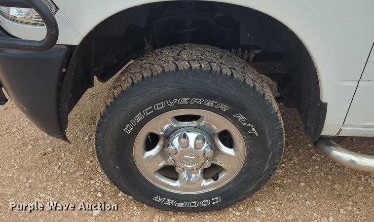 image for item MX9451 2013 Dodge  Ram 2500 Crew Cab bale bed pickup truck