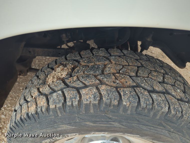 image for item MX9451 2013 Dodge  Ram 2500 Crew Cab bale bed pickup truck