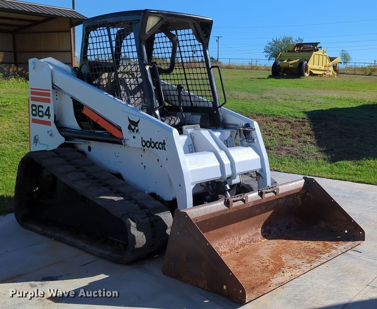 image for item MX9489 2000 Bobcat 864  tracked skid steer loader