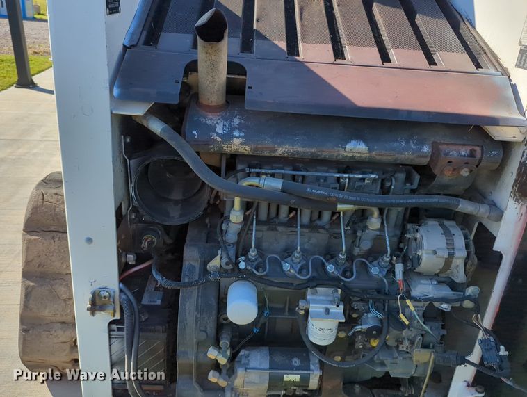 image for item MX9489 2000 Bobcat 864  tracked skid steer loader