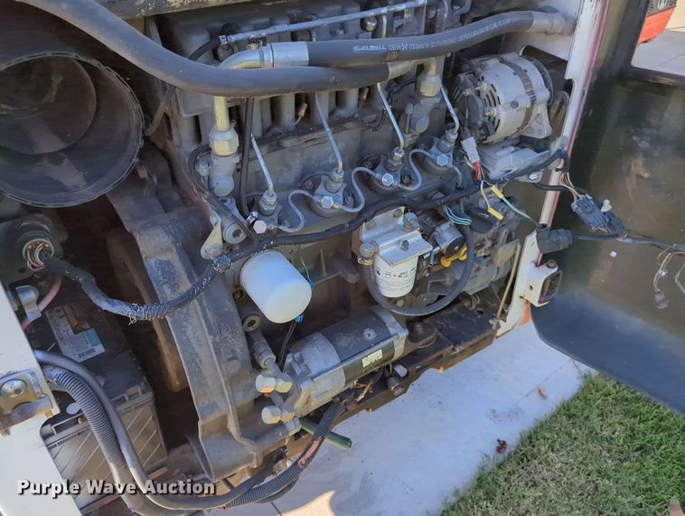 image for item MX9489 2000 Bobcat 864  tracked skid steer loader