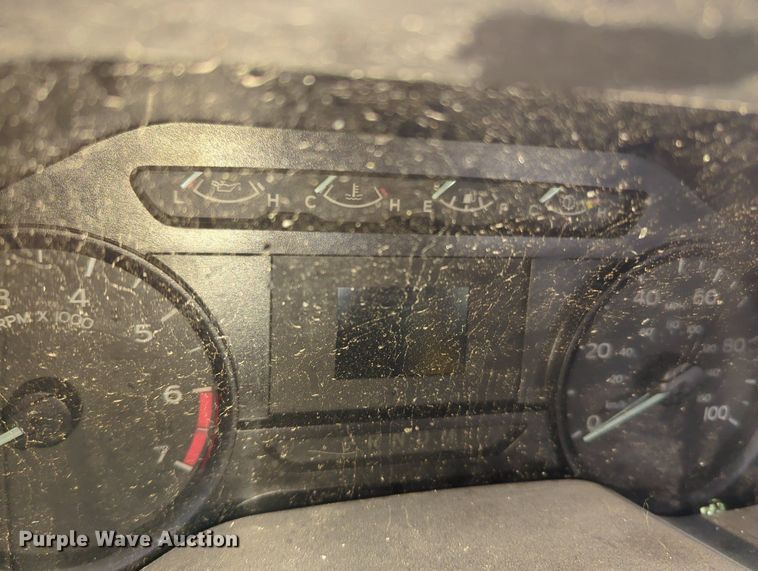 image for item MY9511 2022 Ford F350 Super Duty  utility bed pickup truck