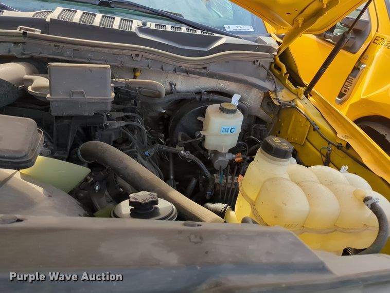 image for item MY9511 2022 Ford F350 Super Duty  utility bed pickup truck