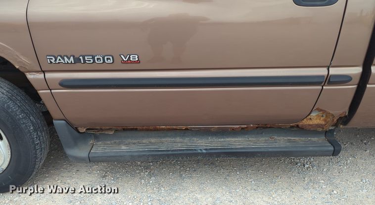 image for item MY9513 2001 Dodge Ram 1500  pickup truck