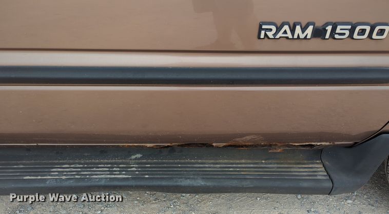 image for item MY9513 2001 Dodge Ram 1500  pickup truck