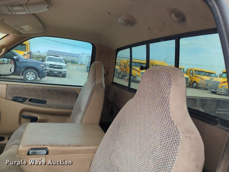 image for item MY9513 2001 Dodge Ram 1500  pickup truck