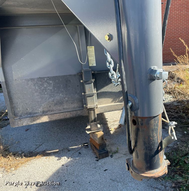 image for item NA9703 2021 Big Bend  livestock trailer