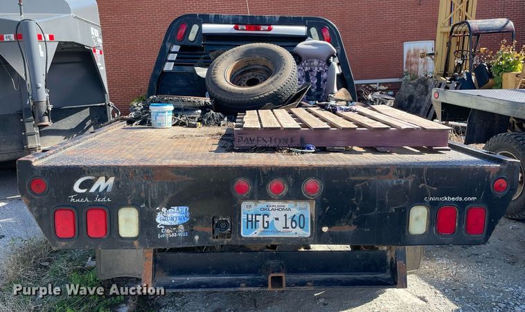 image for item NA9704 2009 Chevrolet Silverado 3500HD  Crew Cab flatbed pickup truck