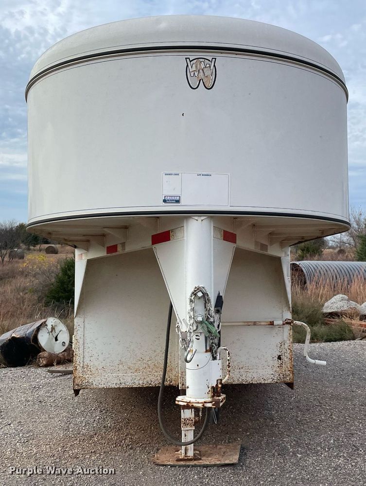 image for item NA9724 2009 Wilson  livestock trailer